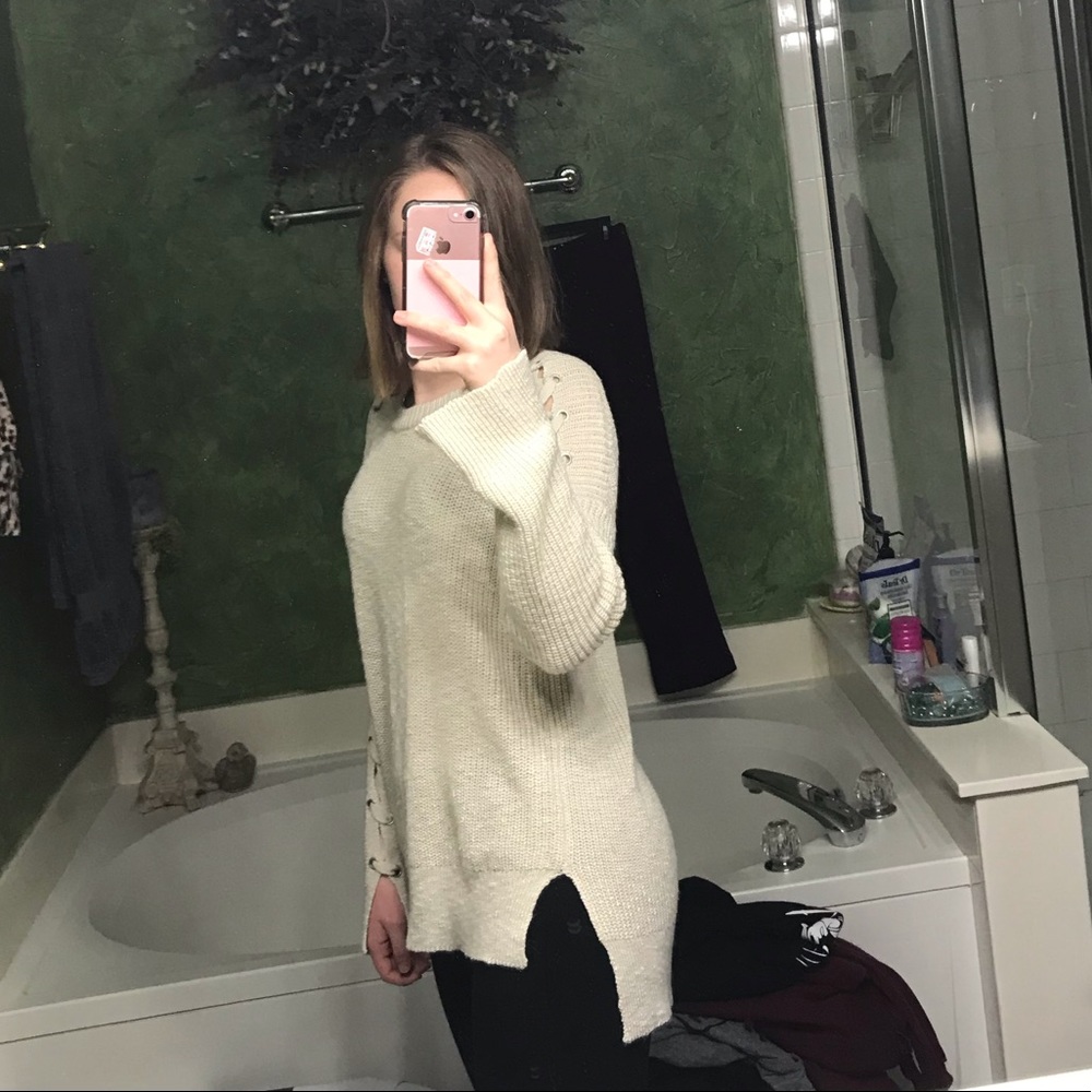 Sweater - Picture 2 of 3